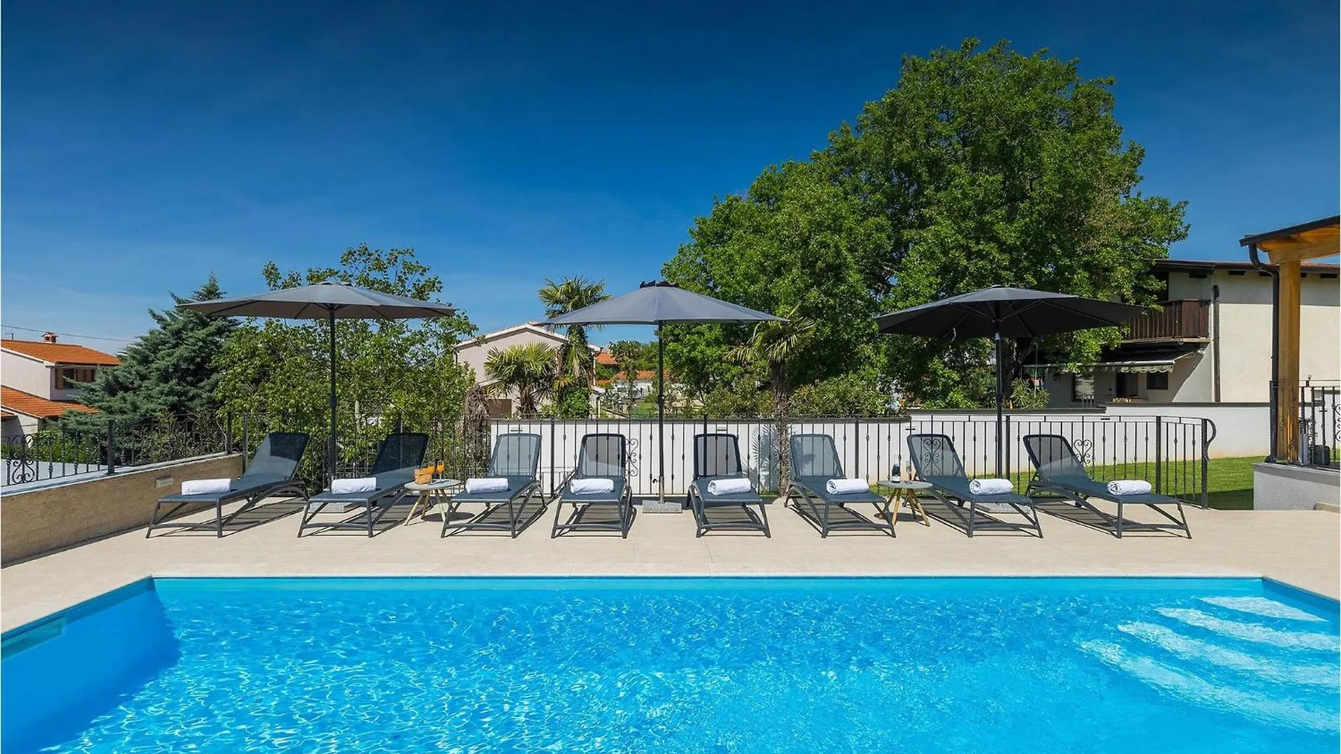 Villa Antonela Porec 0*,