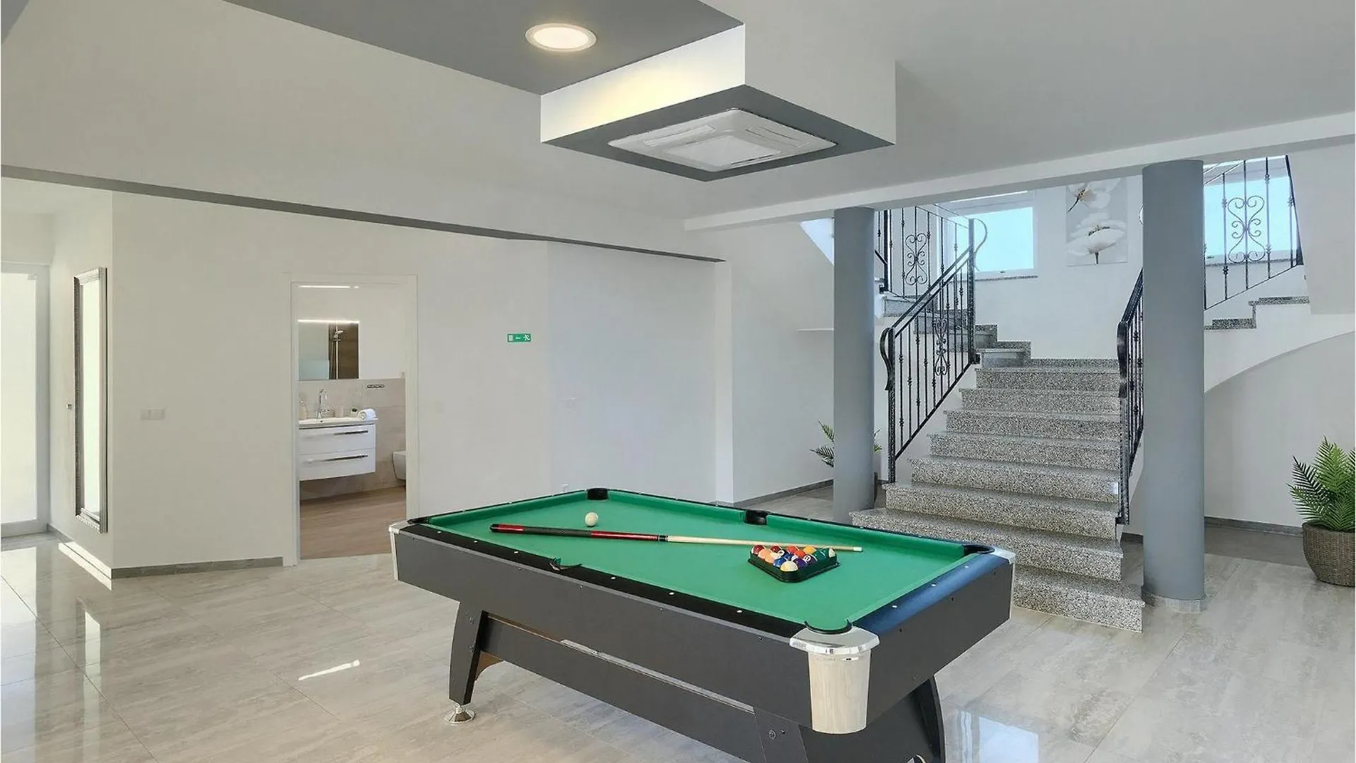 Villa Antonela Porec 0*,  Croatia